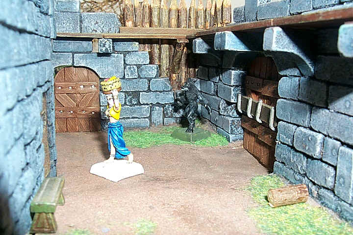 Loup_dans_la_cour_3.jpg (63086 octets)